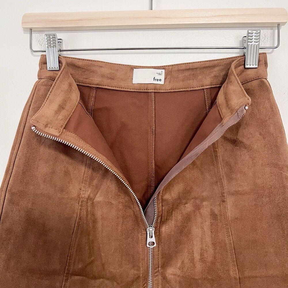 Aritzia Wilfred Free Leah Faux Suede Mini Skirt Size 0 Camel Brown Cognac - Picture 4 of 9